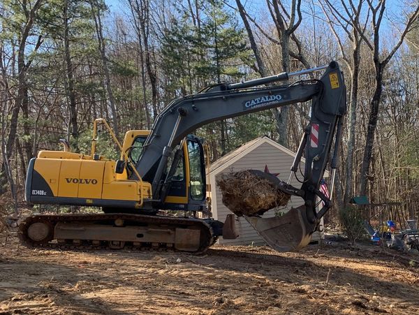 We provide excavation services including foundations, drainage, stump removal, grading and more.