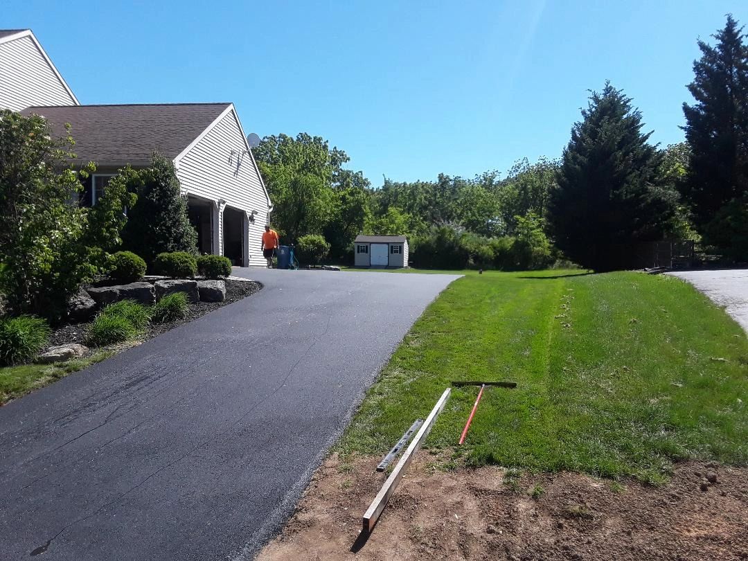 Absoluteasphaltpa - Asphalt Paving - Quakertown, Pennsylvania