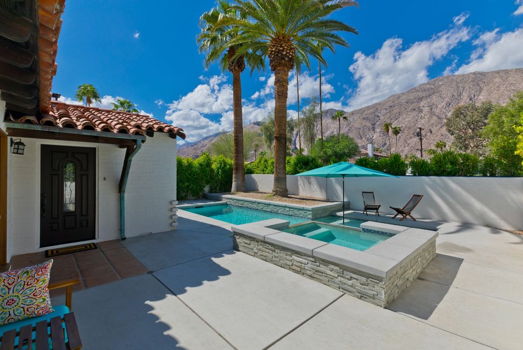 Vacation Rentals & Ownership in Palm Springs, California