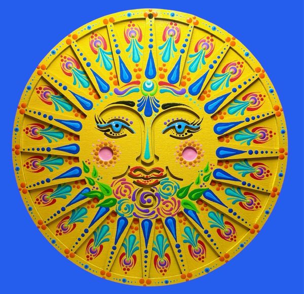 Mandala sun hanging wall decor, medallian, dotting art, Thousand Oaks, painting classes