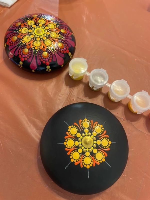 Mandala Stone Group Painting Classes, Thousand Oaks, California Adult classes near me