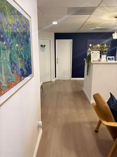 The entrance to Eastlake Acupuncture of San Diego, located conveniently near the Kearny Mesa VA faci