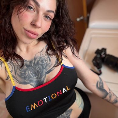 Harlow Harrison videos. Harlow Harrison Manyvids. 