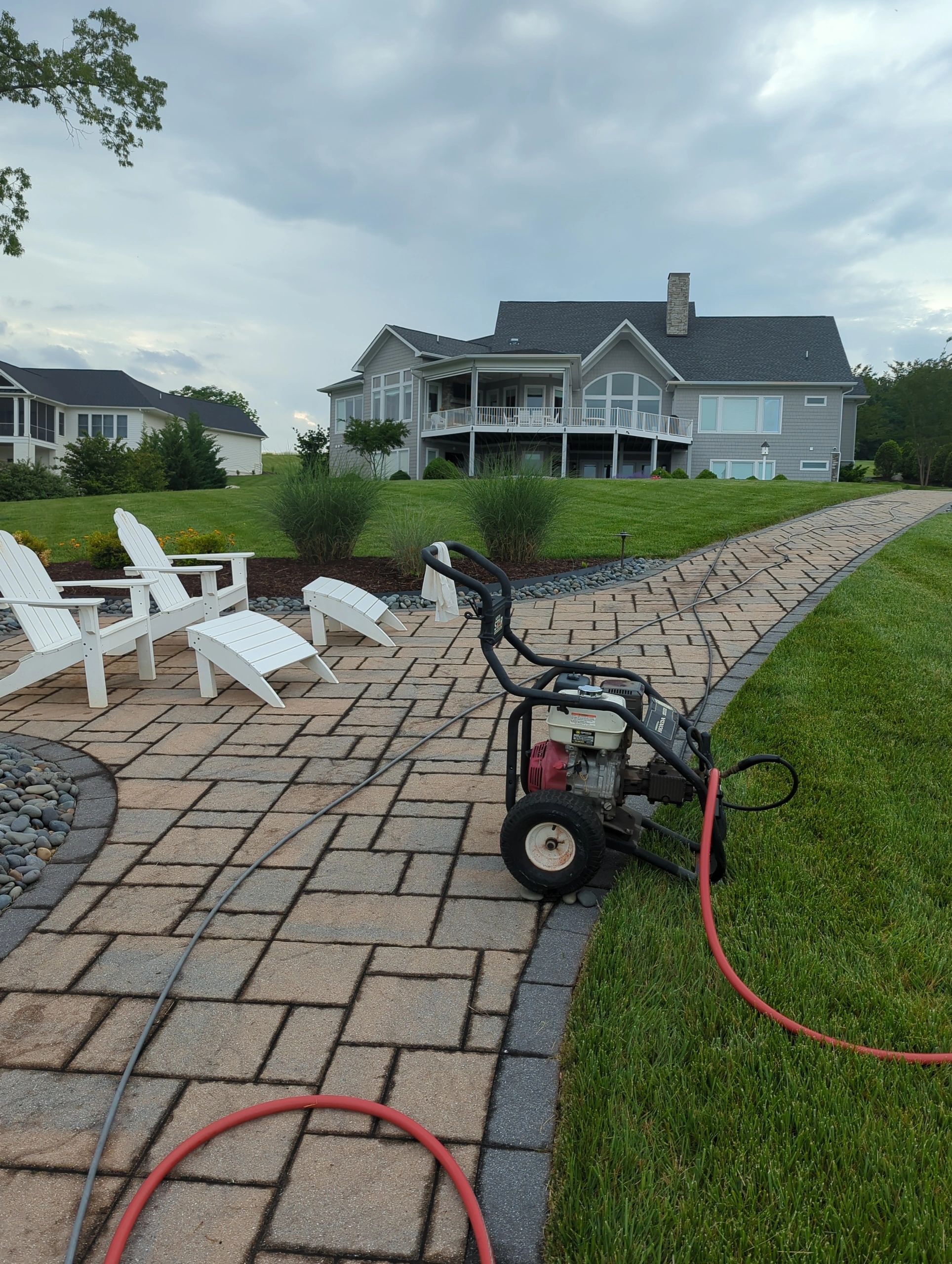 SML Pressure Cleaning at work