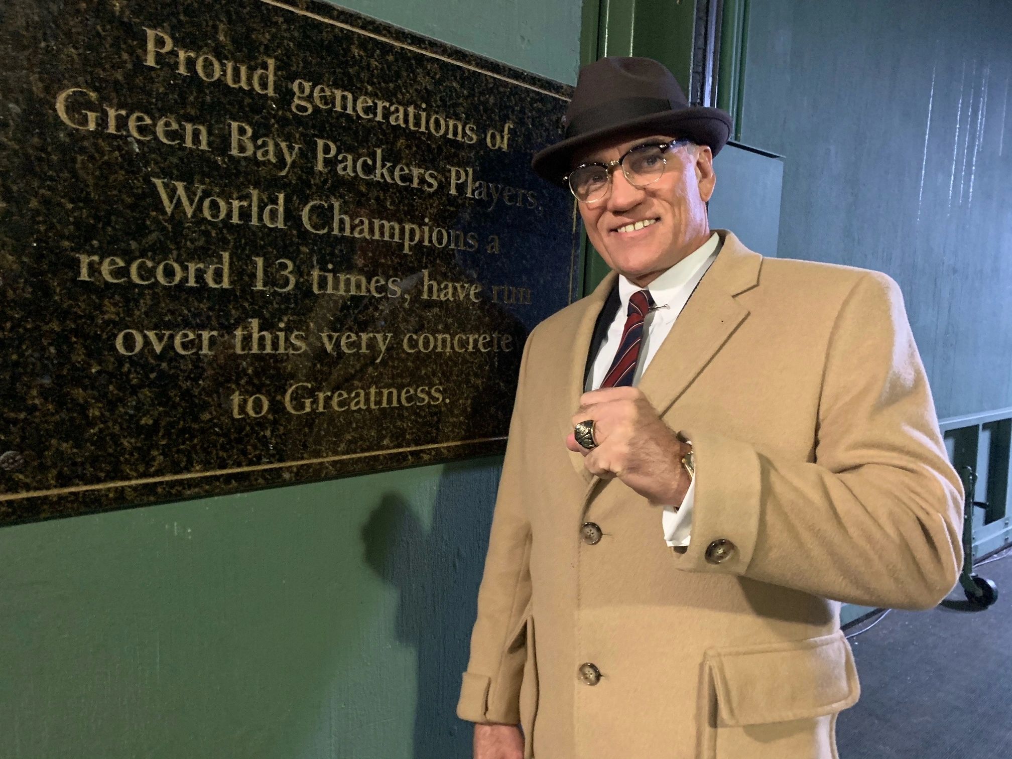 Topekan actor plays Vince Lombardi in Super Bowl commercial