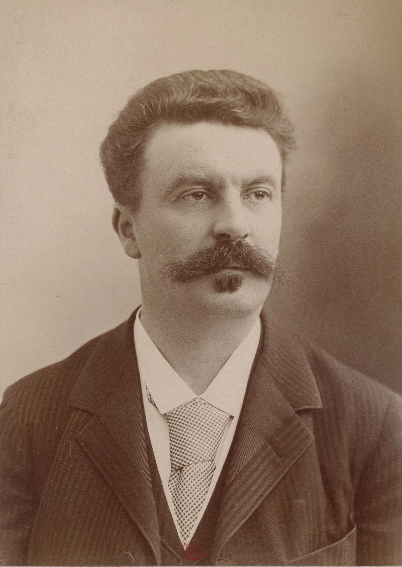 De Quoi Est Mort Guy De Maupassant Le "Bel-Ami" malin & débrouillard de Guy de Maupassant