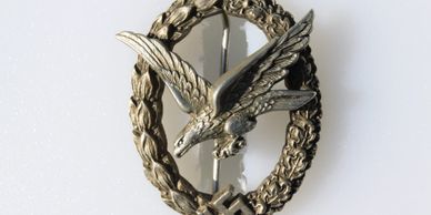 WW2 German Luftwaffe Badge