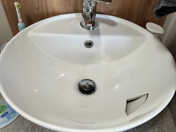 Ceramic sink repair