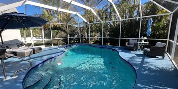 Rent with pool in Cape Coral