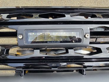 Hella Black Magic Land Rover Discovery 4