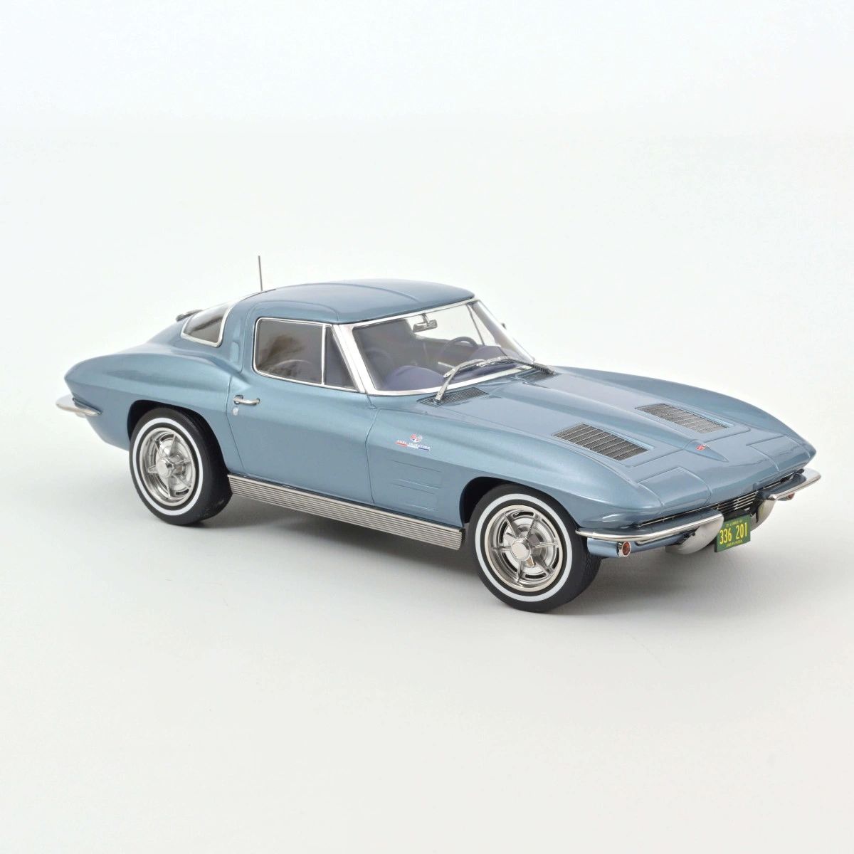 1963 CHEVROLET CORVETTE STING RAY SPLIT WINDOW COUPE SILVER BLUE 118