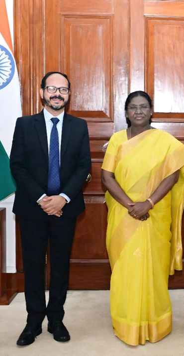 Meeting the Hon'ble President of India Smt. Droupadi Murmu at the Rashtrapati Bhawan