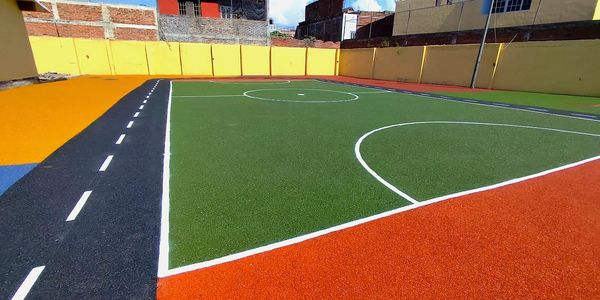 Instalación de pisos en caucho de llanta reciclada- AVIHULEX