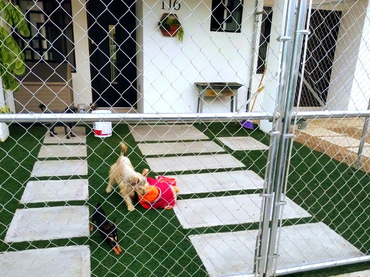 Instalación de pisos en caucho de llanta reciclada COCHERAS ESTACIONAMIENTO AVIHULEX  MEXICO
