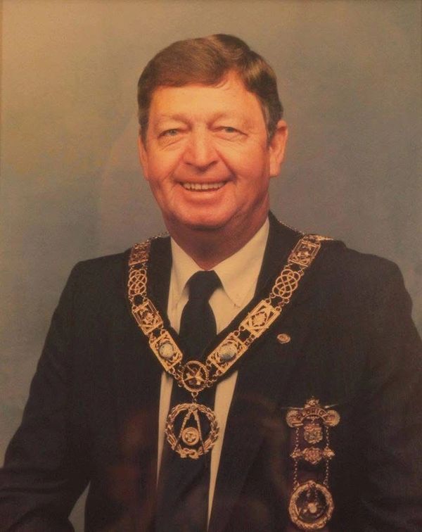 M:.W:. Joseph Shurette, PGM (U.D.)*, PM 2002 🌿