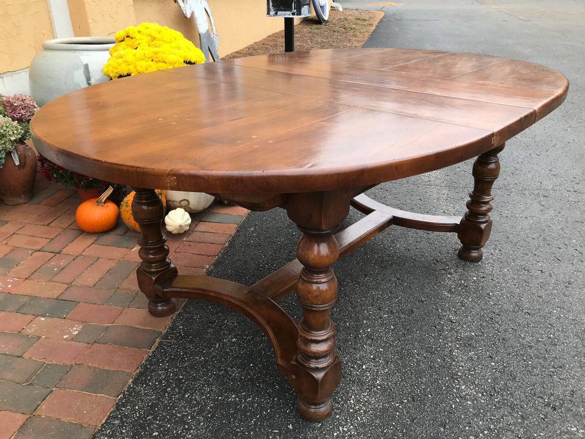 Antique Walnut Oval Dining Table W 2 Leaves As Is