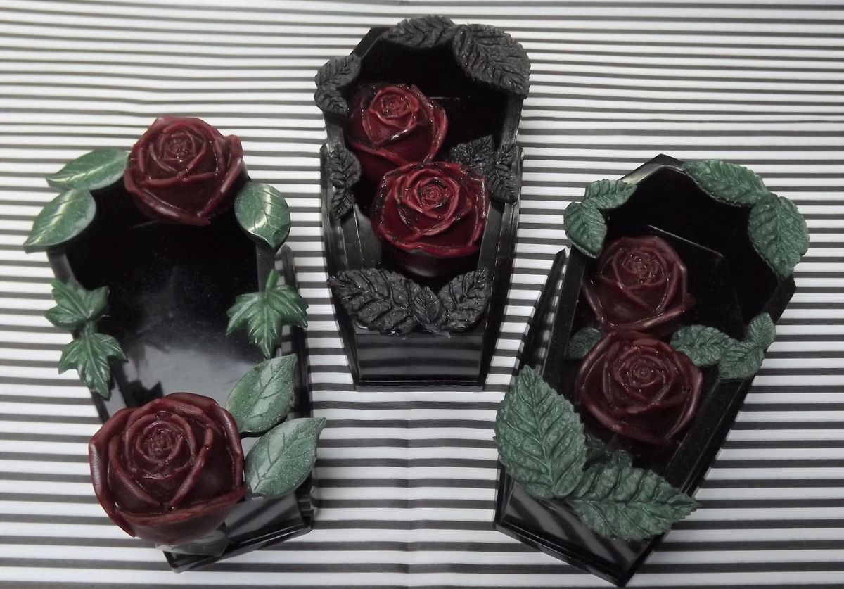 Merriwick Crafts Deep Red Roses Coffin Ornament With Leaves