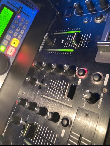 Huntleys Mobile DJ's Agency