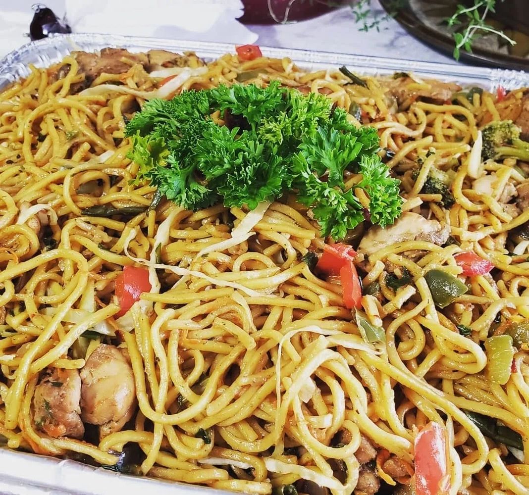 Chicken Chowmein with an assortment of vegetables.