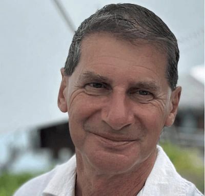 Stephen Lindsay BA(Hons) PGDip, Clinical Hypnotherapist and owner of Positive-Hypnosis in Auckland