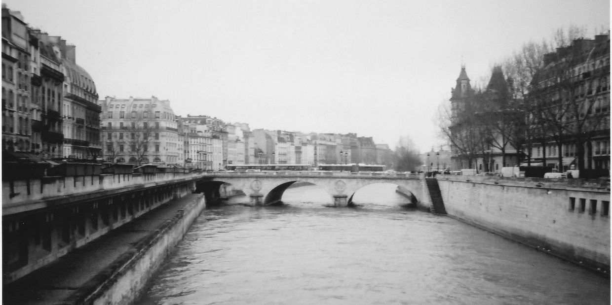 paris seine bridge