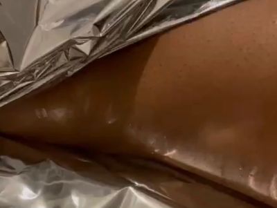 De-stress, detox and improve blood circulation with a sauna blanket.