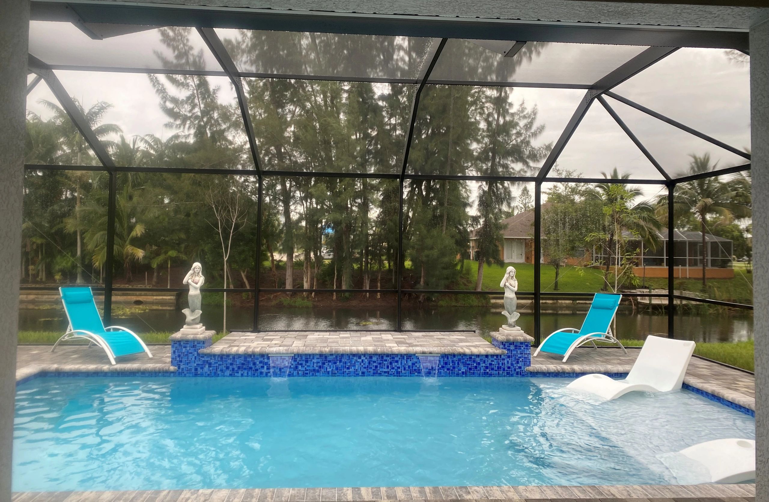 Vacation Home Rentals Canal Side Breeze