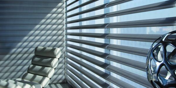 Pirouette - Hunter Douglas Shutters