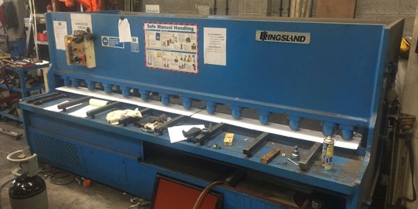 Haco Kingsland guillotine in needs of a blade re grind 