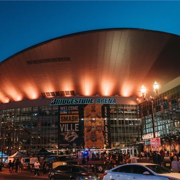 Corporate Transportation with simple and easy access to the Bridgestone Arena and Nissan Stadium.