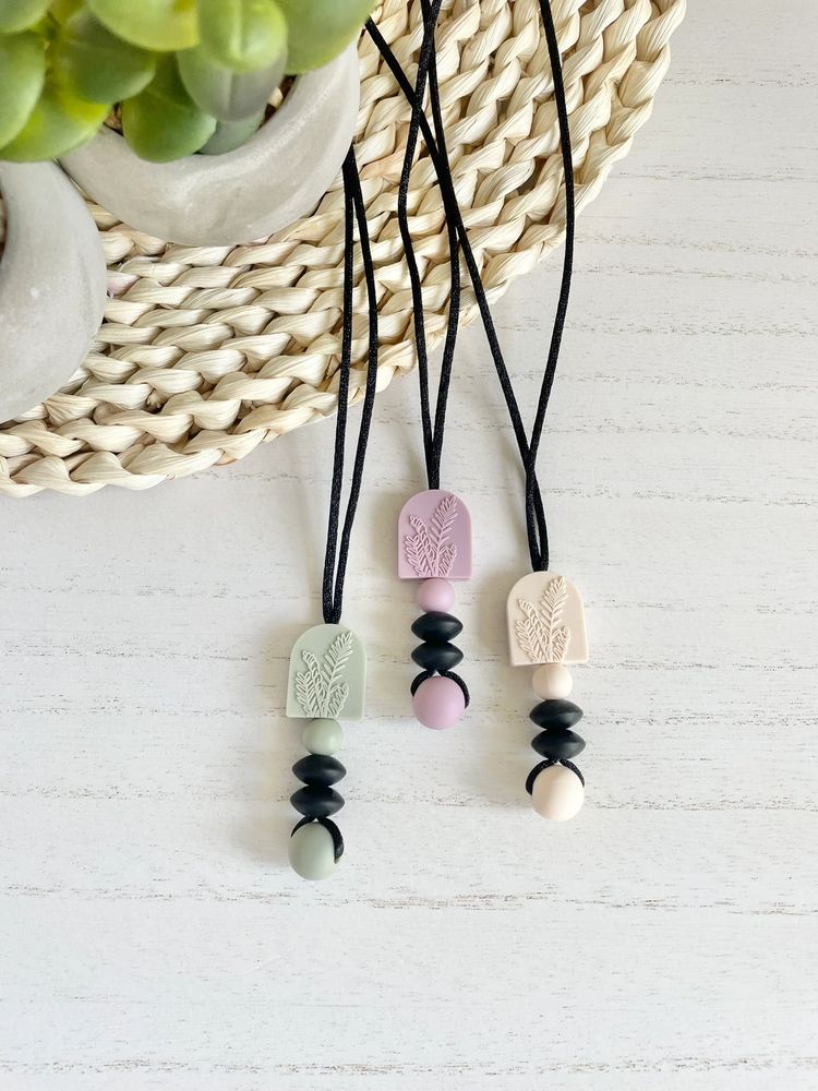 Floral Fidget Pendant Necklaces