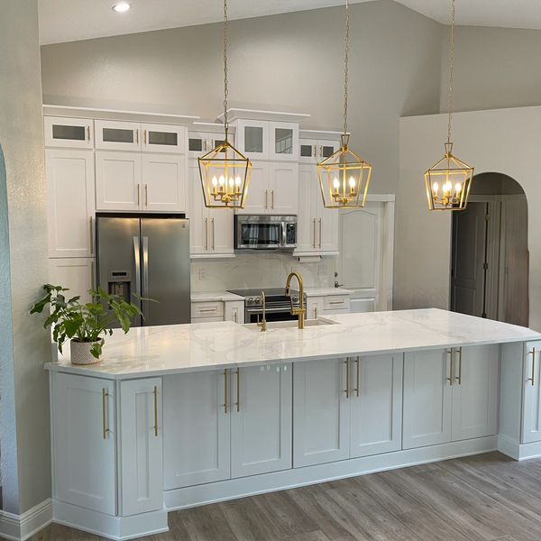 Custom kitchen cabinets with island installation in Central Florida