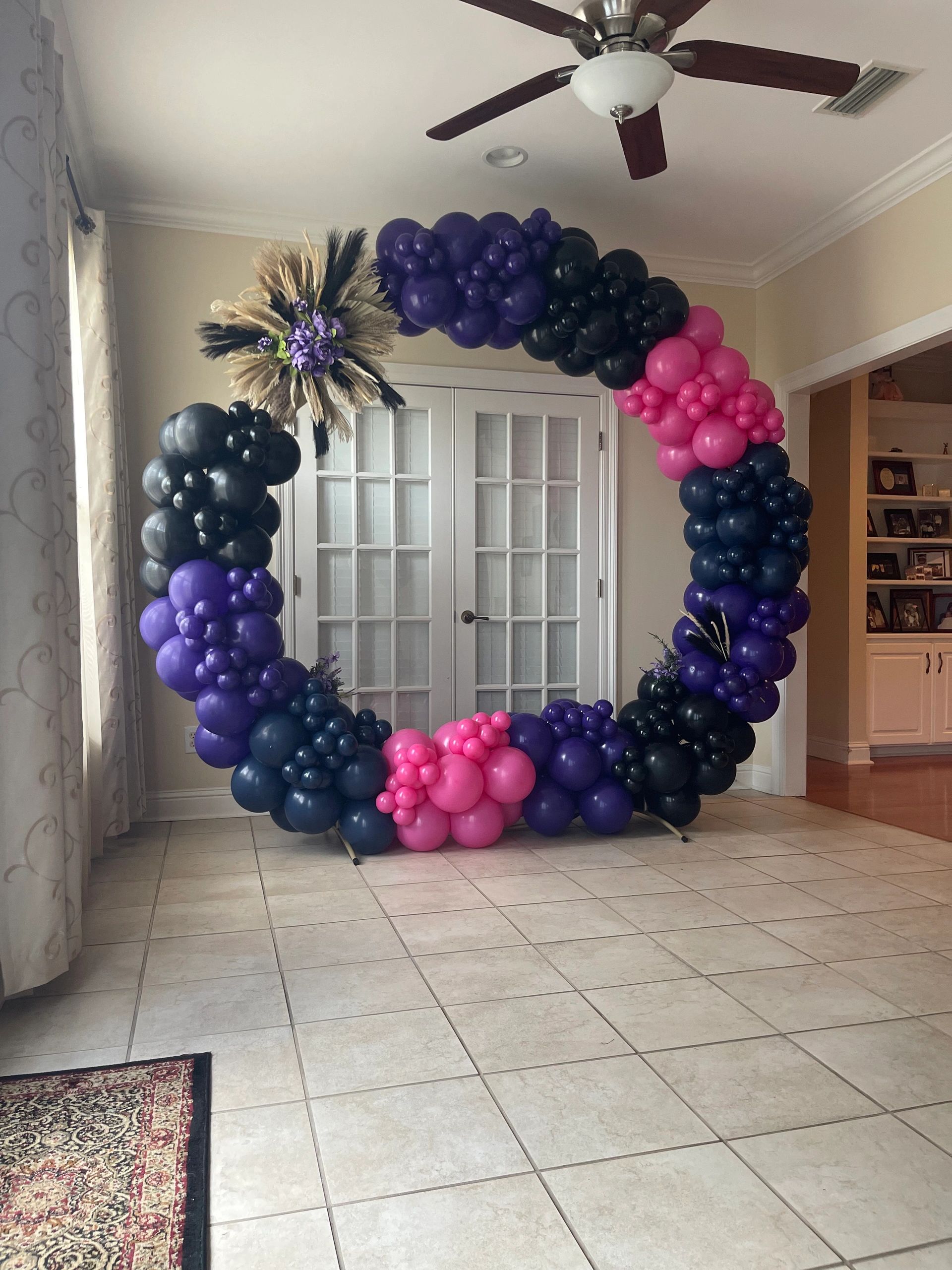 Circle Balloon Arch with Pampas Floral