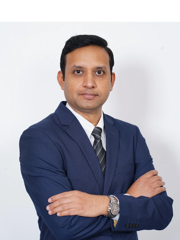 Dr. Pavan Yadav – experienced Pulmonologist and Lung Transplant Specialist at KIMS Hospital, Electro