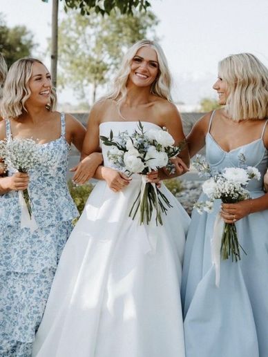 Top Wedding Season: May – October
⭐ Best Overall Months
🌼 May
✔ Warm but not too hot
✔ Fewer touris