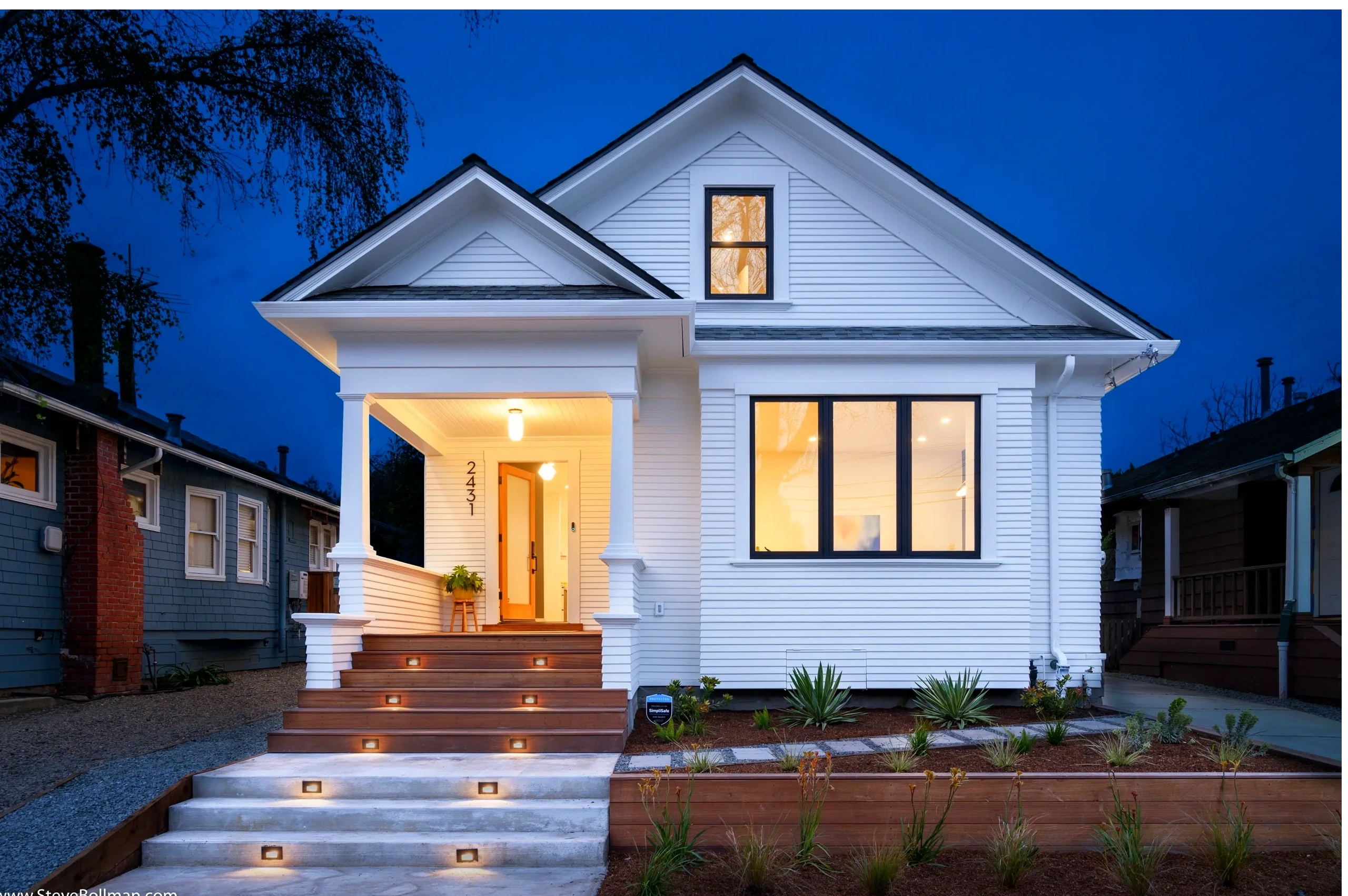 A finished house after a custom renovation by Anderson Moraes. Client Satisfaction guaranteed