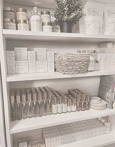 Canadian skincare and shower steamers 
