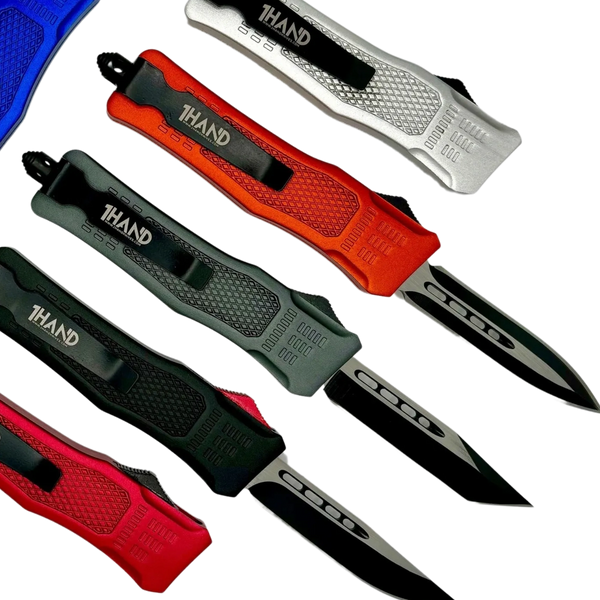 1Hand Knives in different colors and different blade types