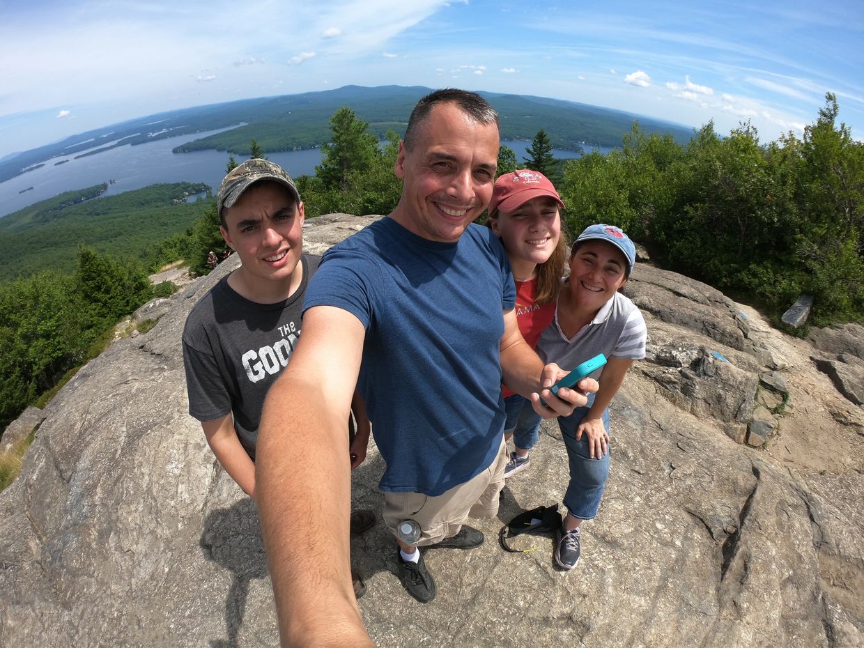 Jessica with her Husband Michael with their Son Alex and daughter Isabella.