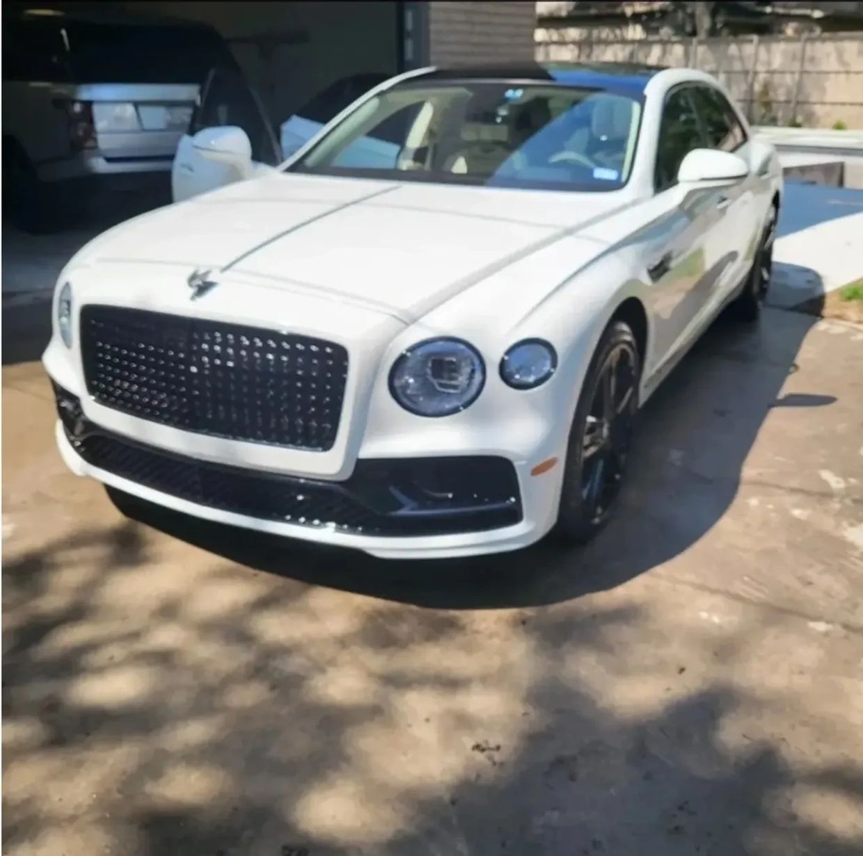 white Bently detail by lg mobile detailing