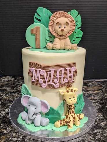 Jungle safari cake