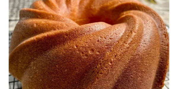 Signature 5 flavor pound cake - swirl bundt pan