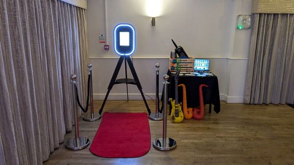 Wedding Set up selfie pod 