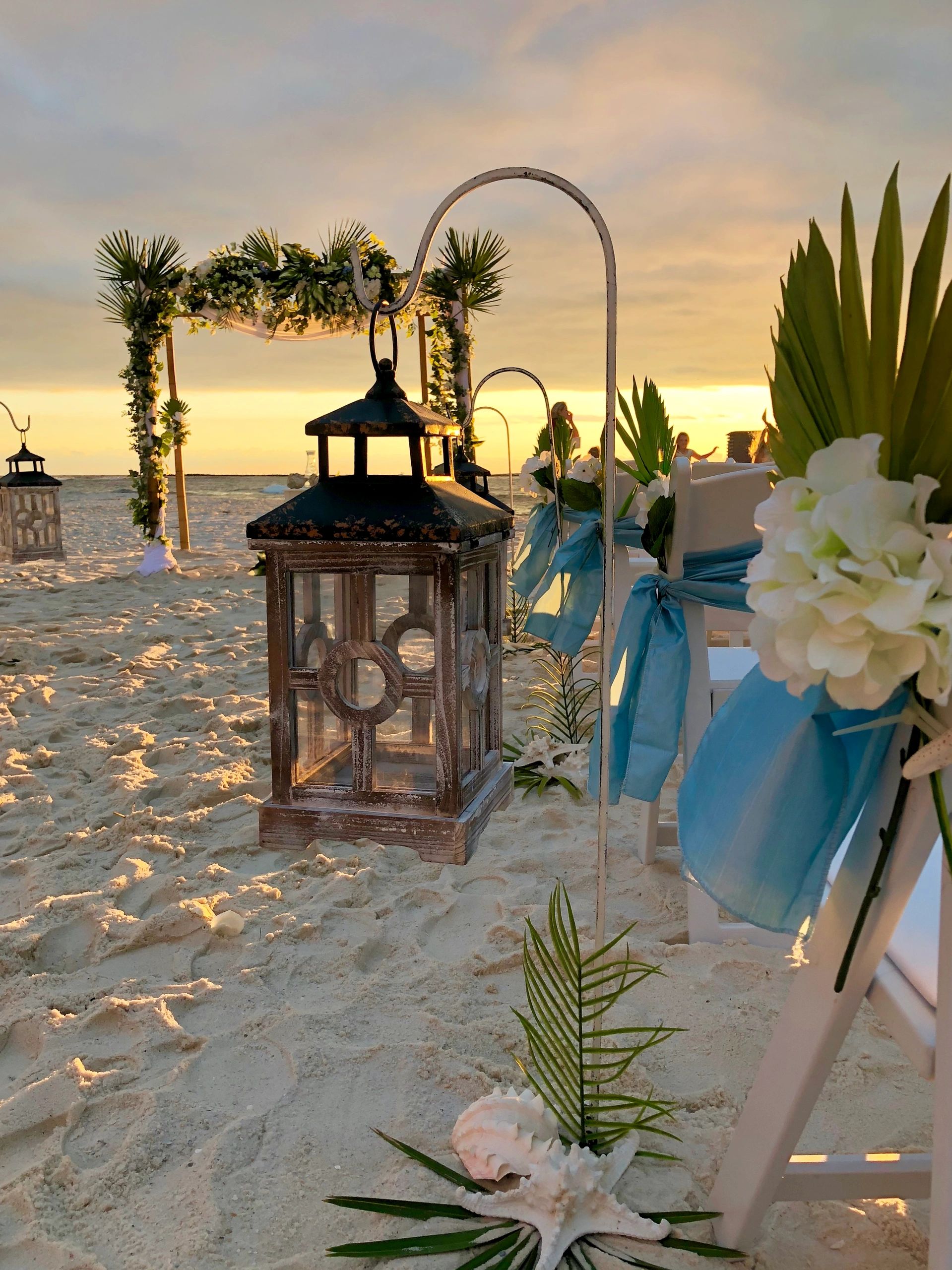 beach wedding lanterns