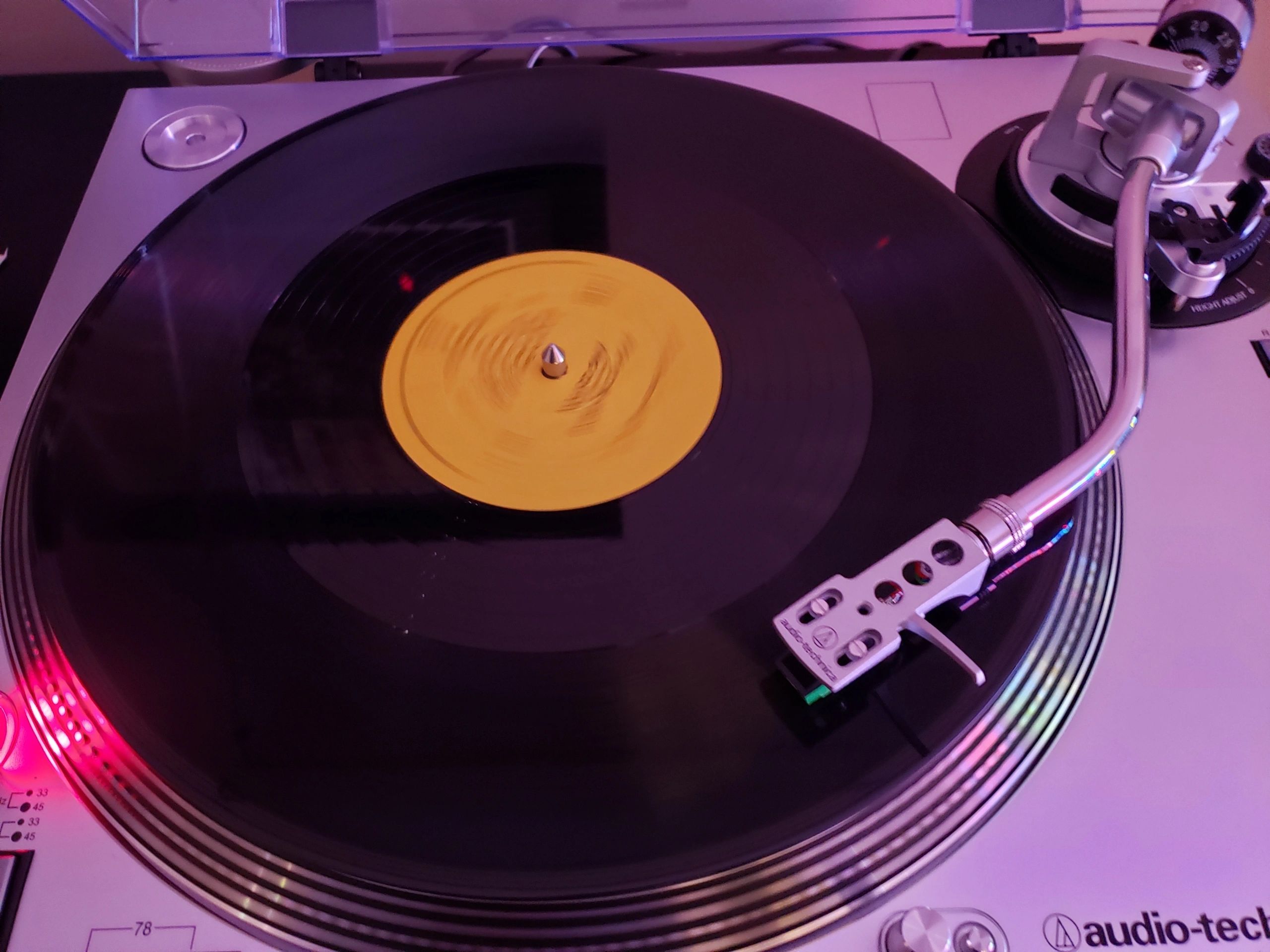 Vinyl records making a huge comeback, KSNF/KODE