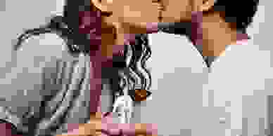 Monarch butterfly marriage proposal 