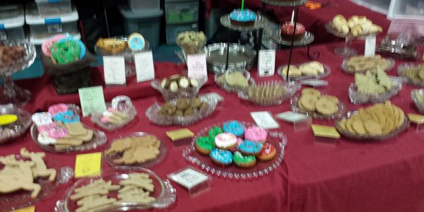 Yellow Dog Treats Booth