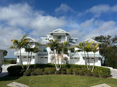 White 6" seamless gutter installation 