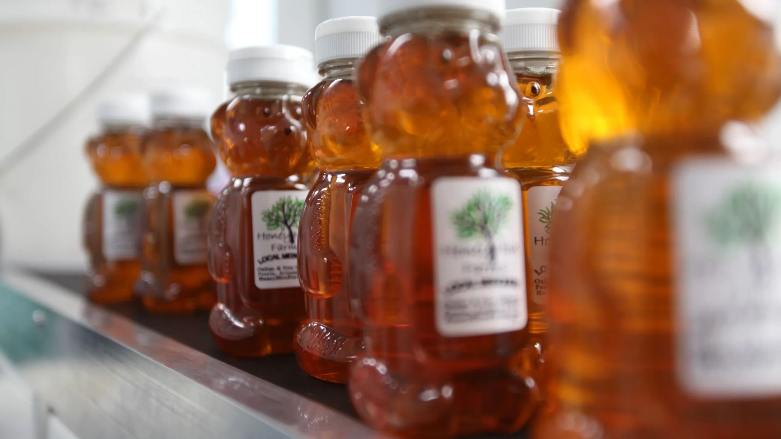 The Ultimate Guide to Understanding and Enjoying Local Honey