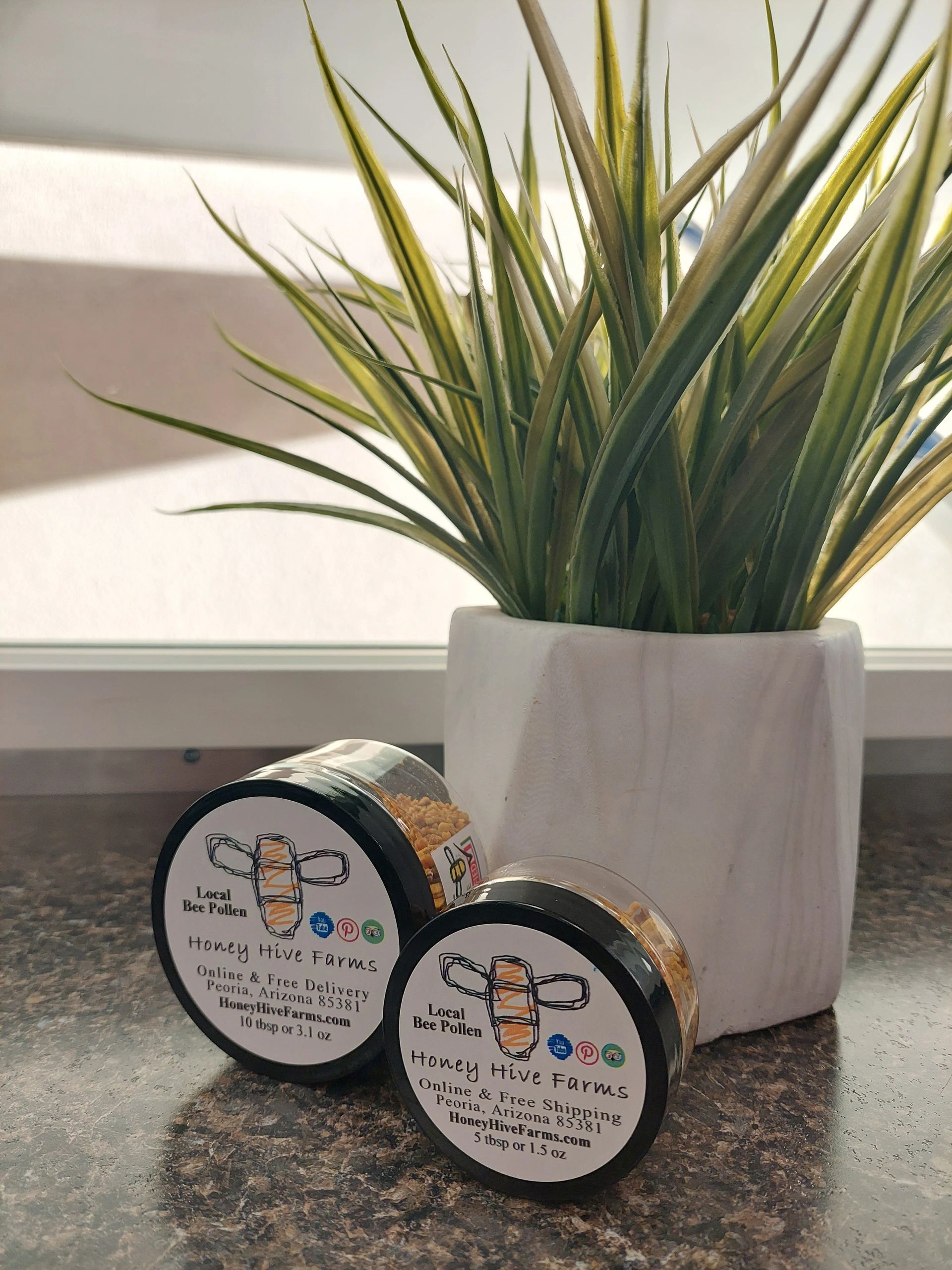 Local Arizona Bee Pollen for your allergies. Only the best. Honey Hive Farms | Arizona Honey | Pollen honey hive farms arizona honey pollen